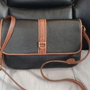Elegant Liz Claiborne Black and Brown Leather Shoulder Bag